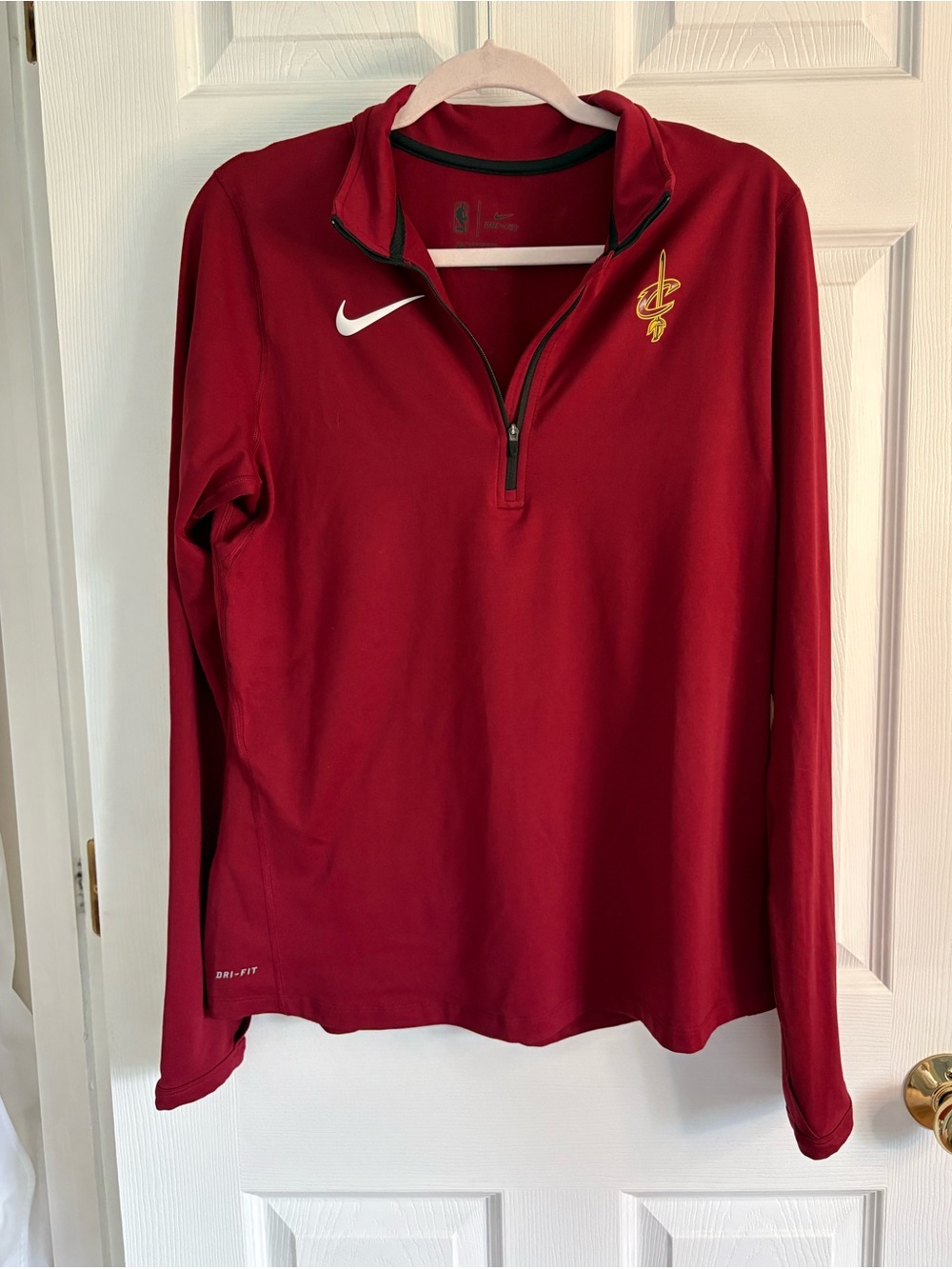Nike Dri-Fit Women’s Maroon/Gold Cleveland Cavaliers Half-Zip Pullover NBA